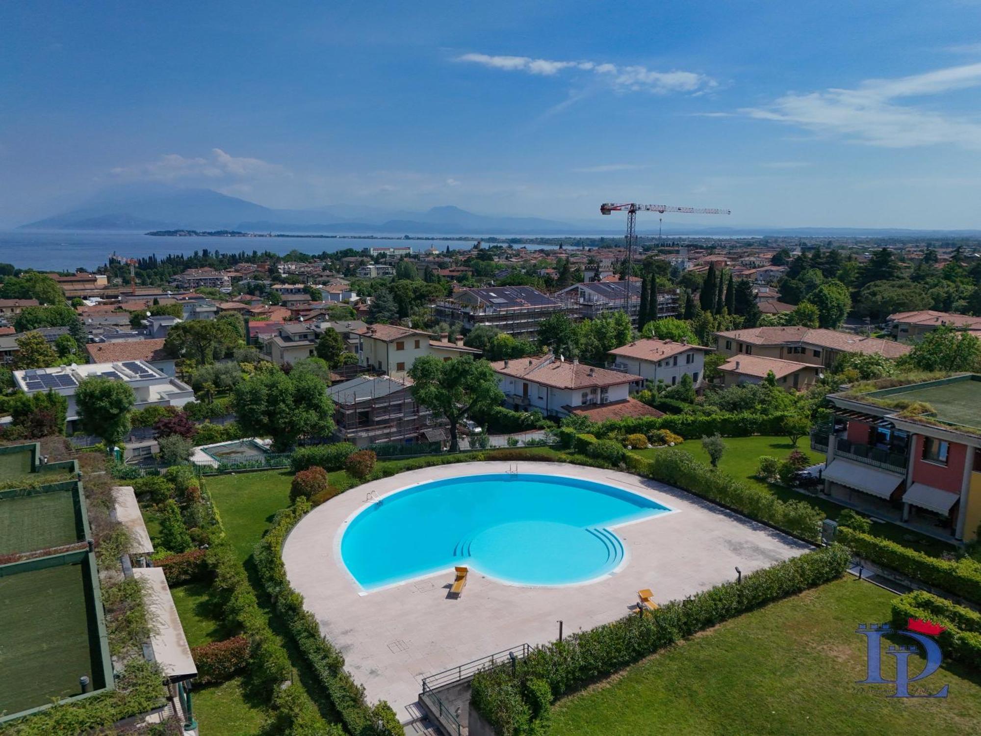 Desenzanoloft Official Partner Marriott Homes & Villas -Butterfly And 5 Pools Family Apartment Desenzano del Garda Exteriér fotografie